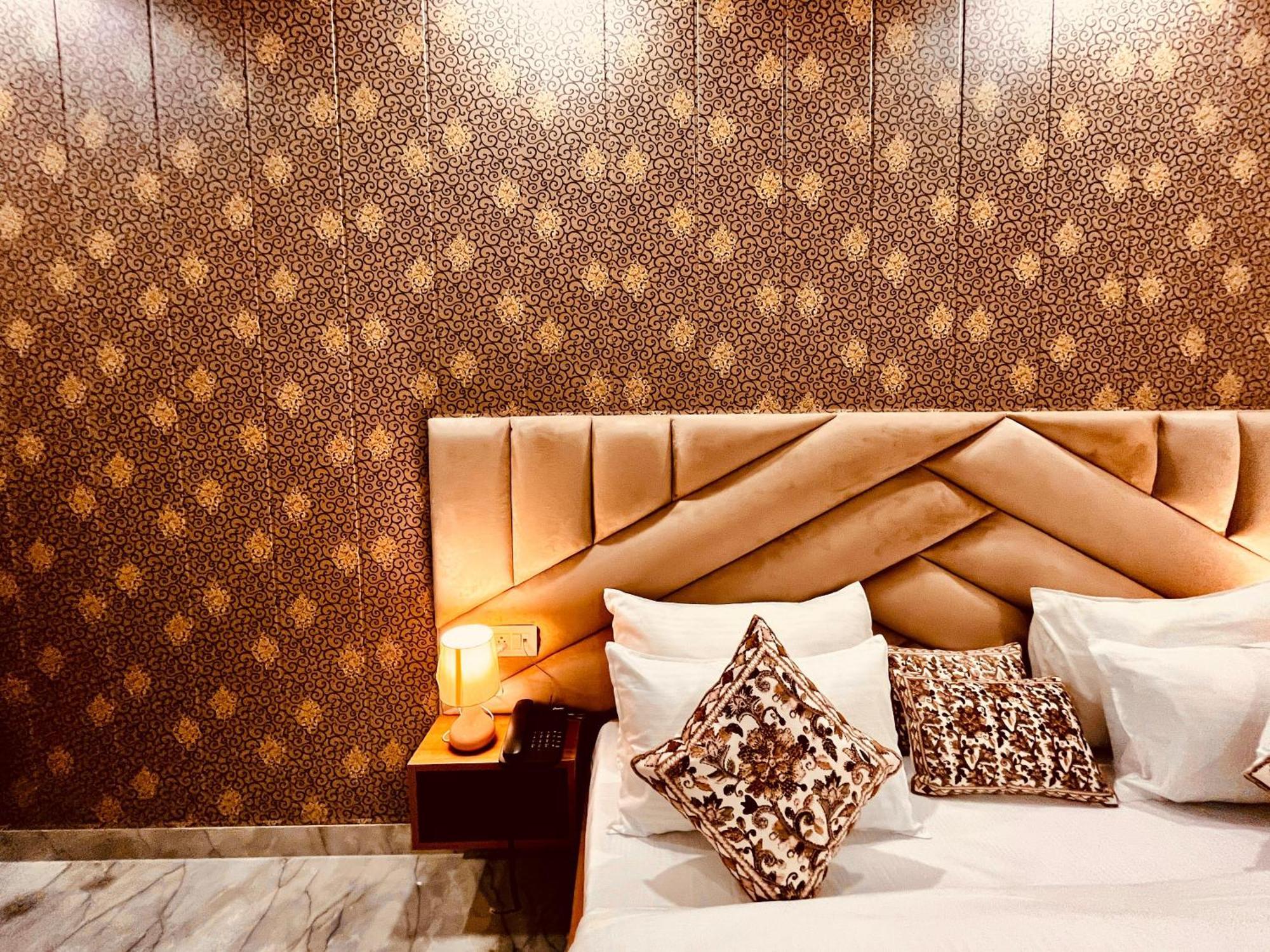 Hotel The Meridian - A Four Star Luxury Hotel, Haridwār Eksteriør bilde